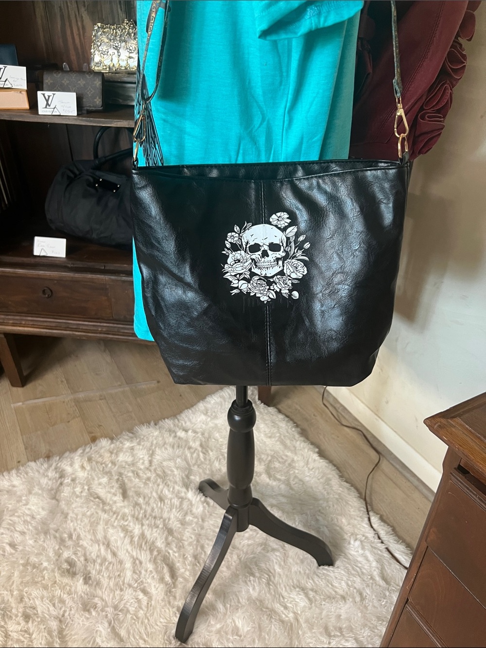 Black Vegan Leather Skull Graphic Crossbody Bag w/ Wristlet